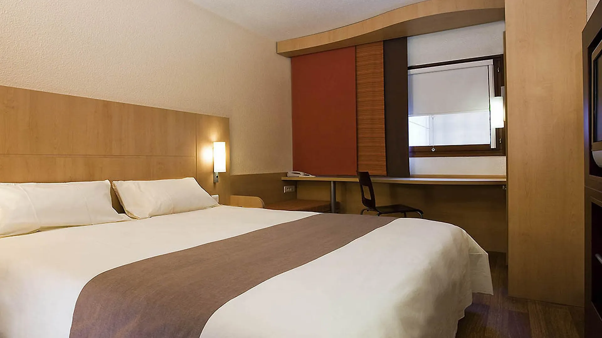 Ibis Hotel Koeln Am Dom  Cologne